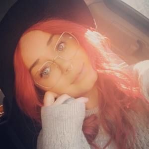 Meet your Posher, Mandy